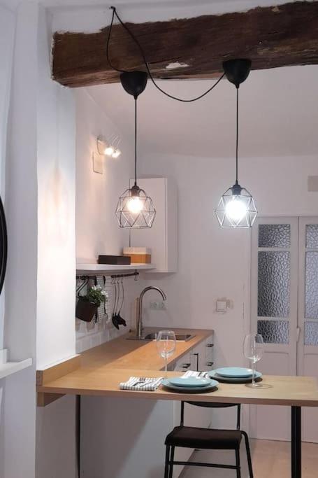 Estudio Con Encanto Ubrique Wifi Luaran gambar